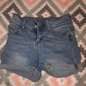 High waste shorts